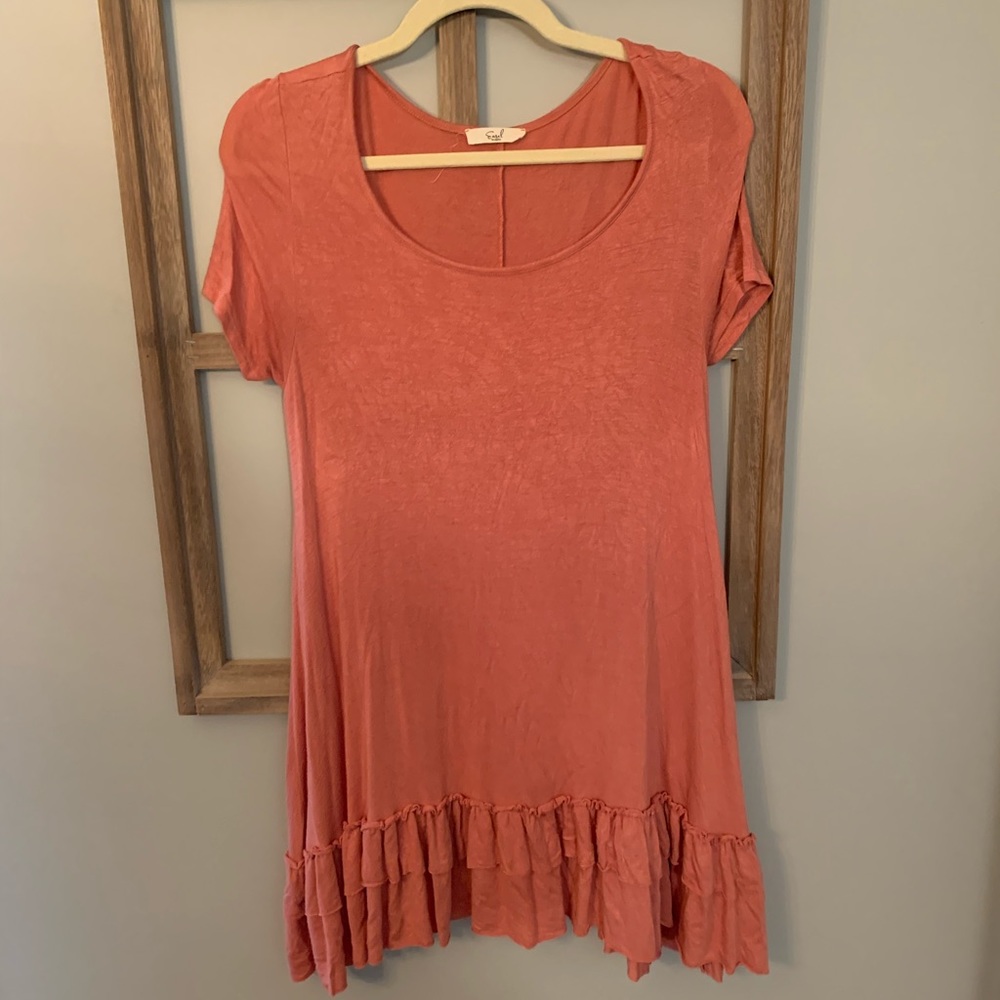 Boutique ruffle bottom tunic